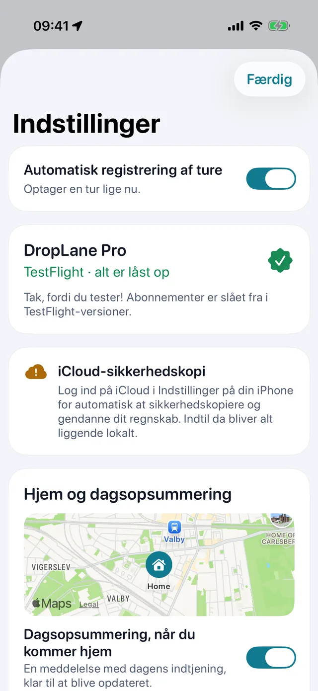 Indstillinger — Kilometer eller miles. Lyst eller mørkt.