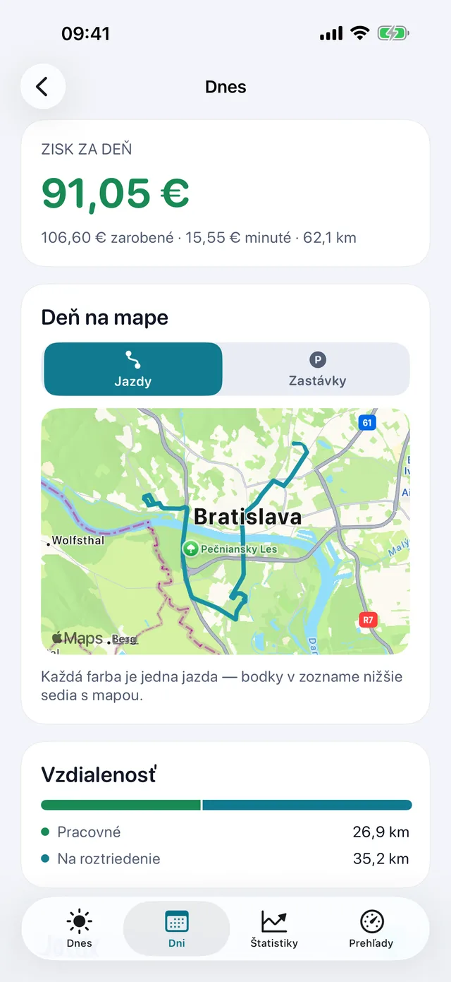 Deň na mape — Každá farba je jedna jazda.