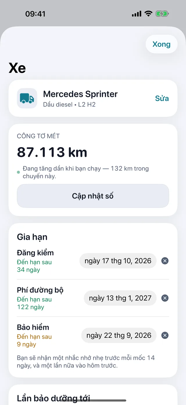 Xe — Đăng kiểm, phí đường bộ, bảo hiểm — trước khi hết hạn.